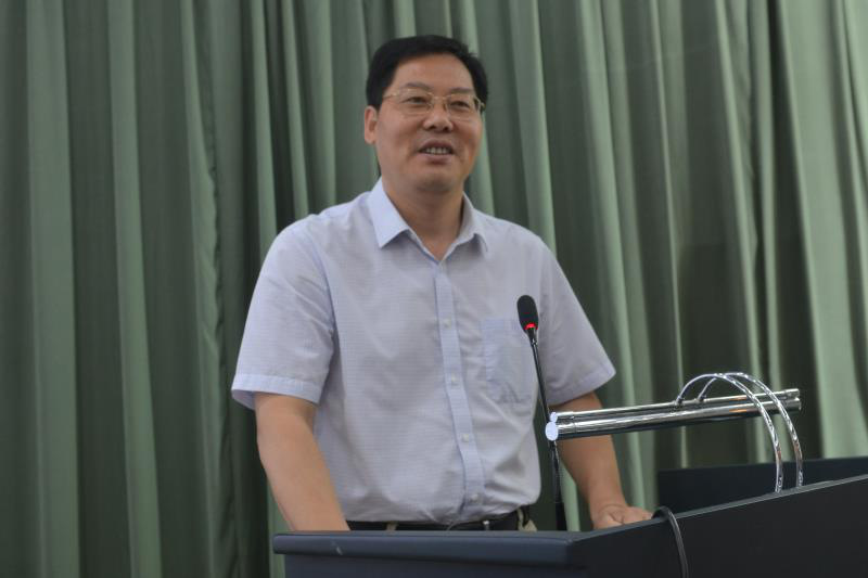 研究生院常务副院长吴成颂教授在最后环节的讲话中,介绍了学校研究生